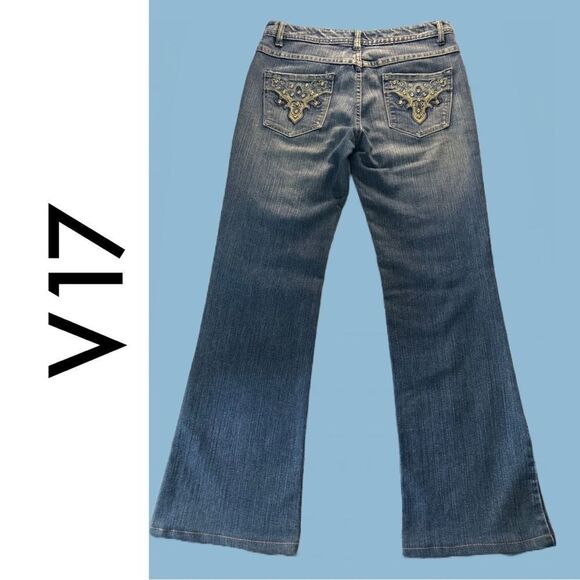 V17 Women’s Bootcut‎ Embellished Jeans - Size 7/8 - Picture 1 of 3